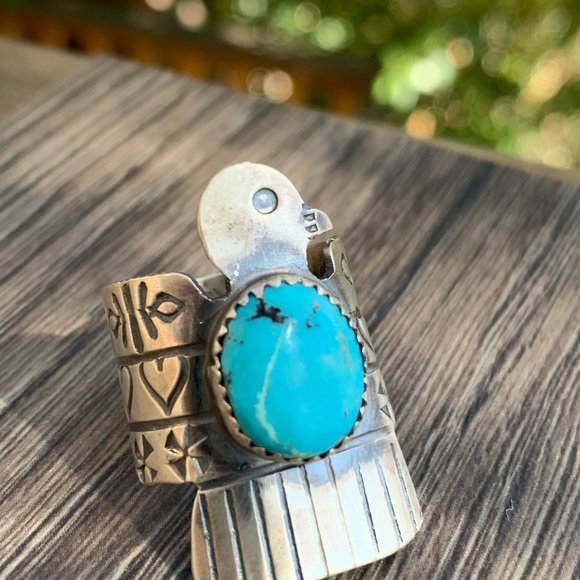 Yazzie Native American Navajo Authentic Turquoise Thunderbird Ring with Hearts - Picture 11 of 14